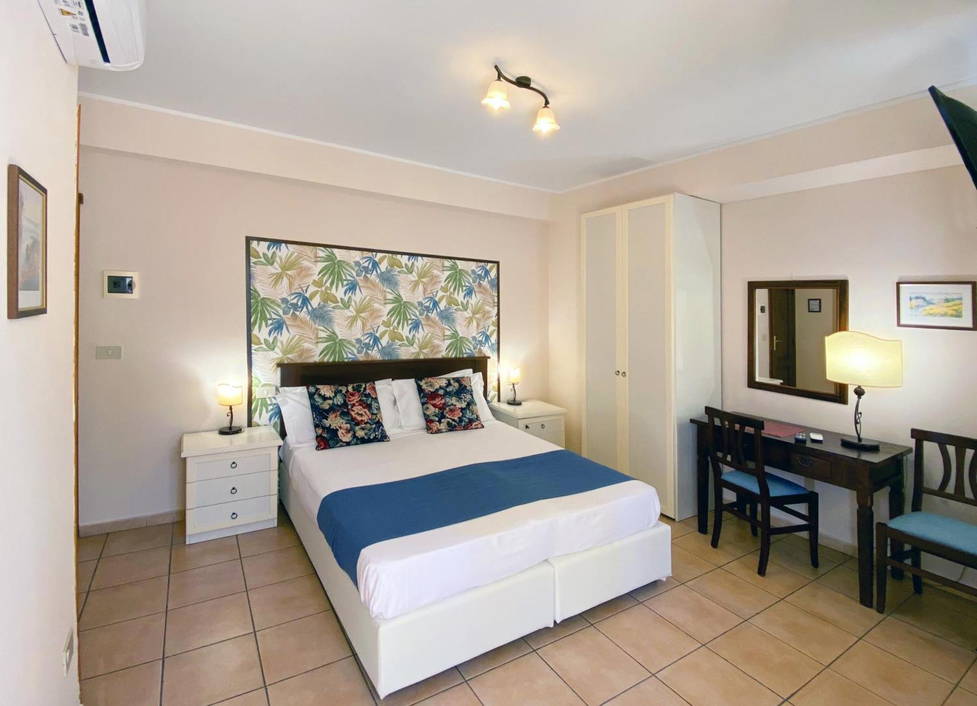 לטויאני Casa Famiani Bed & Breakfast מראה חיצוני תמונה