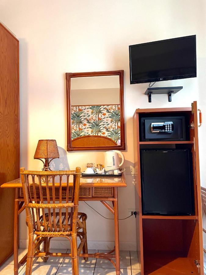 לטויאני Casa Famiani Bed & Breakfast מראה חיצוני תמונה