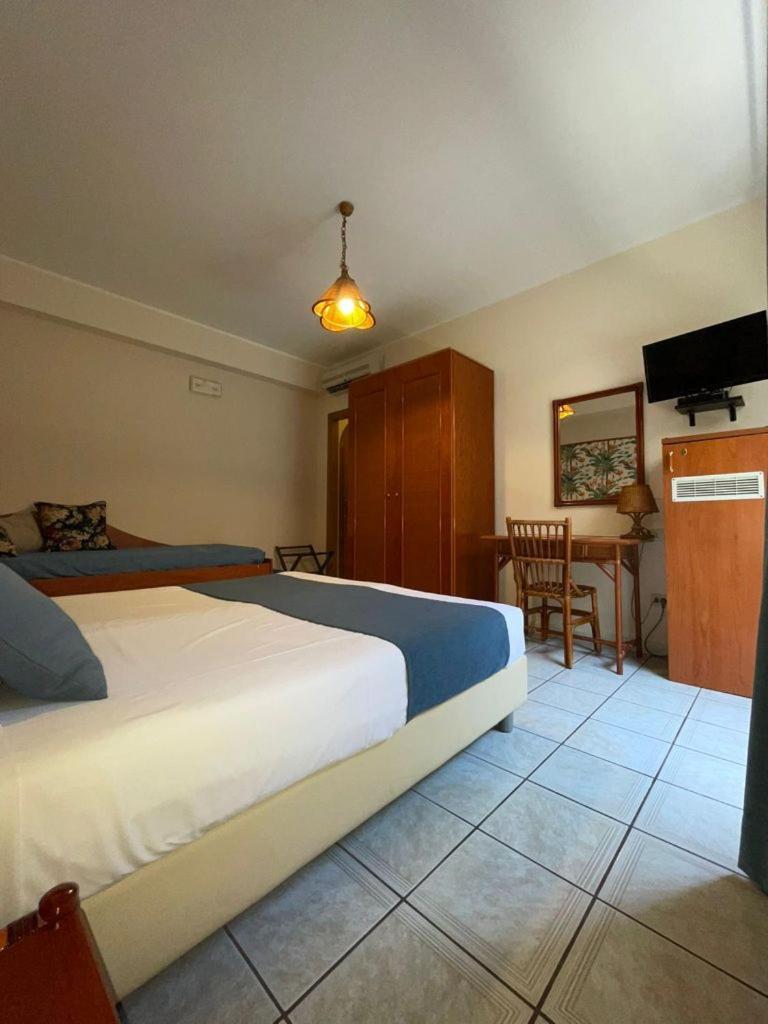 לטויאני Casa Famiani Bed & Breakfast מראה חיצוני תמונה