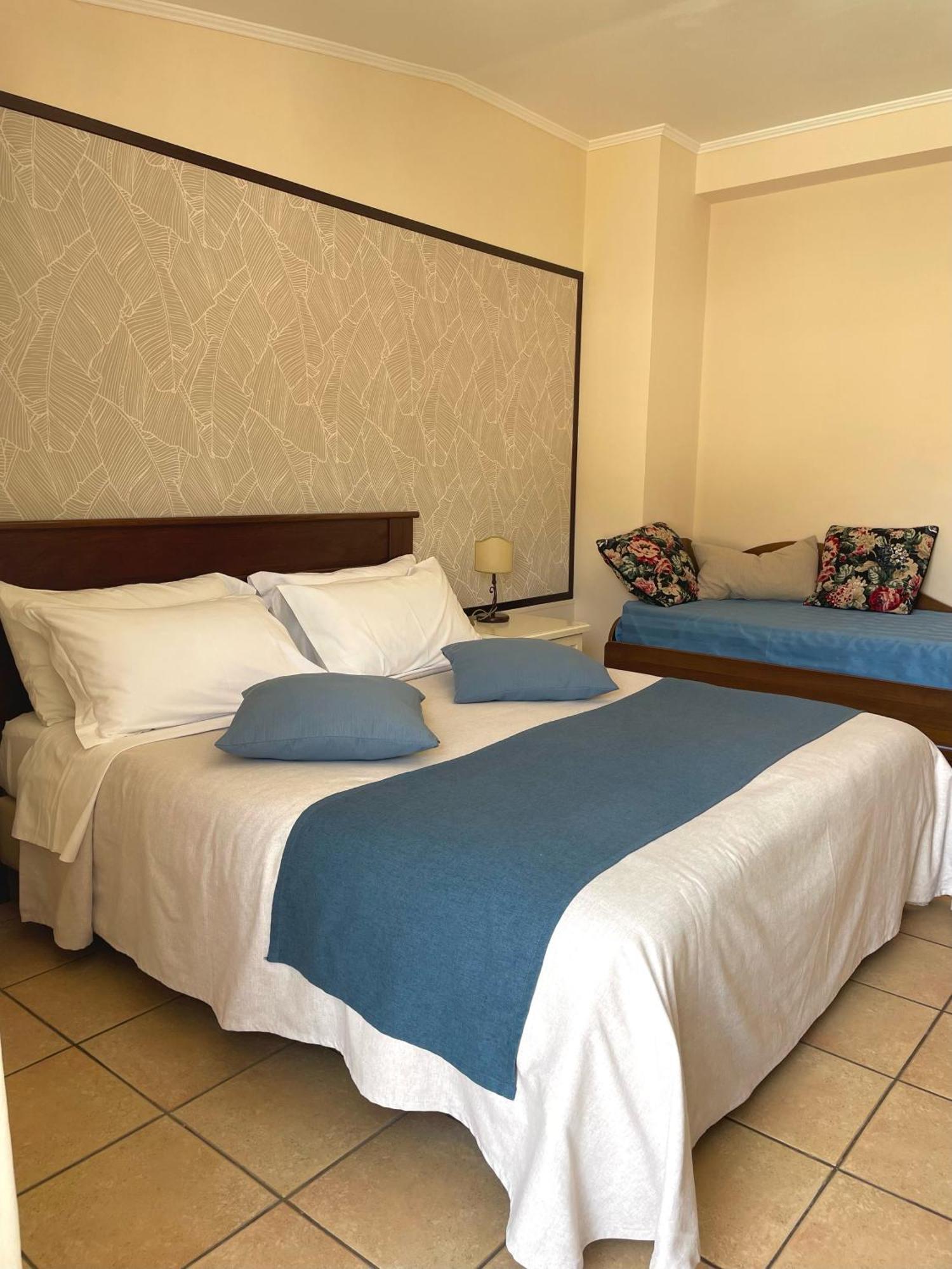 לטויאני Casa Famiani Bed & Breakfast מראה חיצוני תמונה